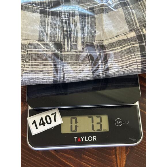 VTG Linen Fall Mom Bermuda Shorts 8 Black Cream Plaid Jorts City Fall Preppy - Picture 12 of 12